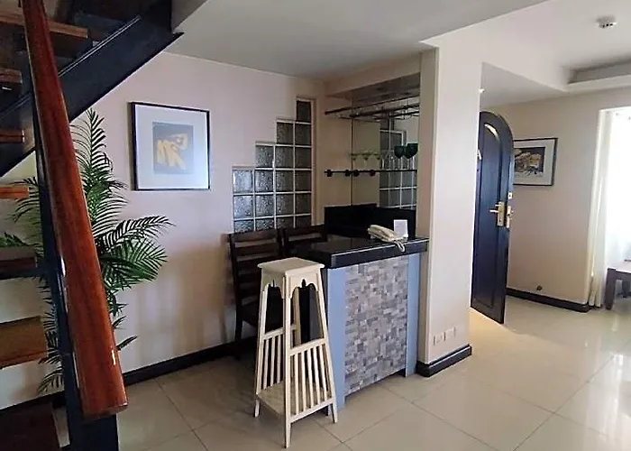 Ralph Anthony Aparthotel
