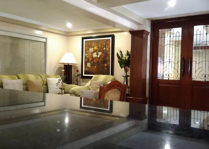 Ralph Anthony Aparthotel 2*