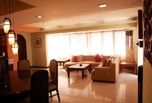 Ralph Anthony Aparthotel Manilla